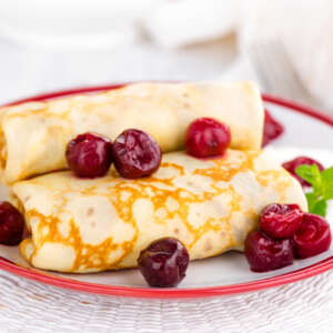 Млинці з фруктами шт 1